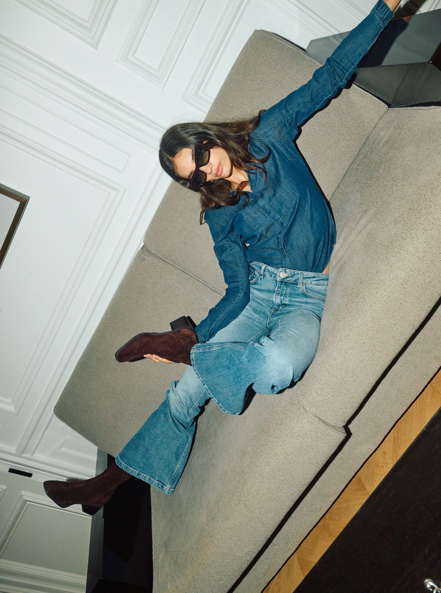 Modelshot / Dark Blue / Detail